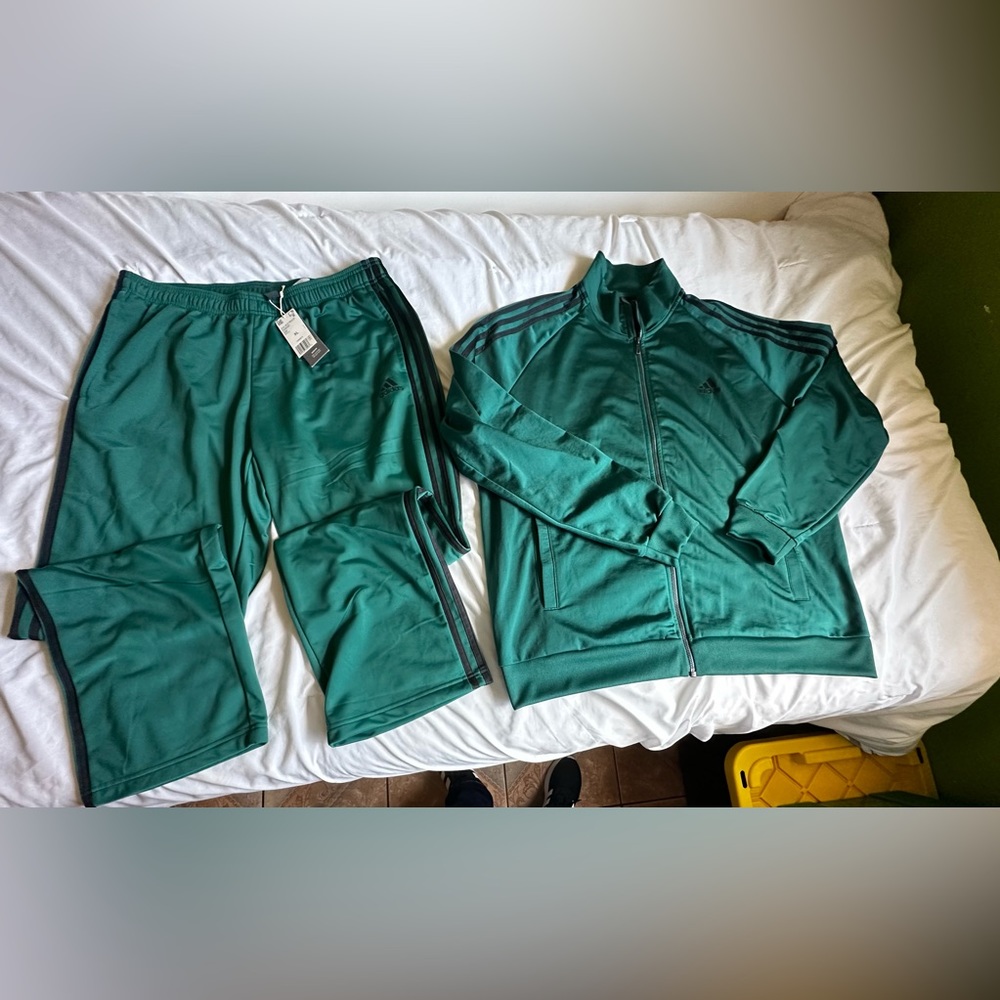 Adidas Tricot Mens tracksuit Size XL